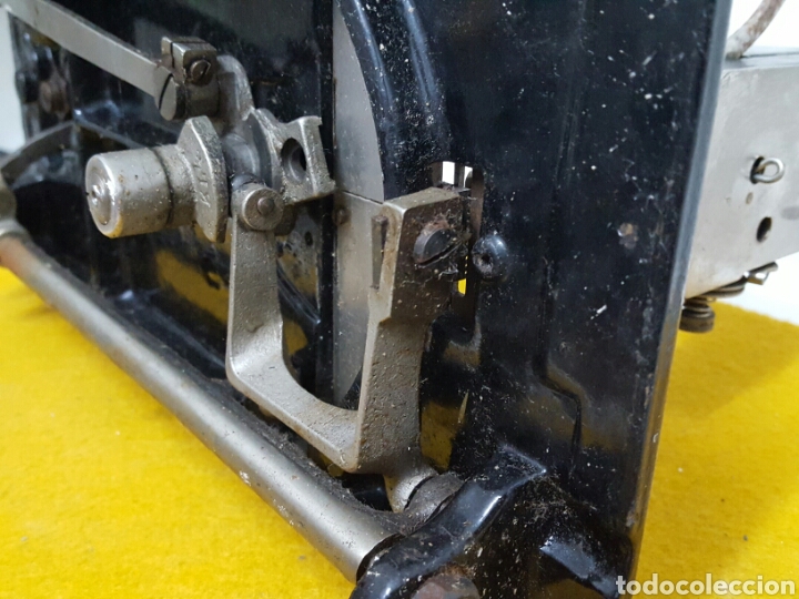 Antig&uuml;edades: Antigua m&aacute;quina de coser. - Foto 8