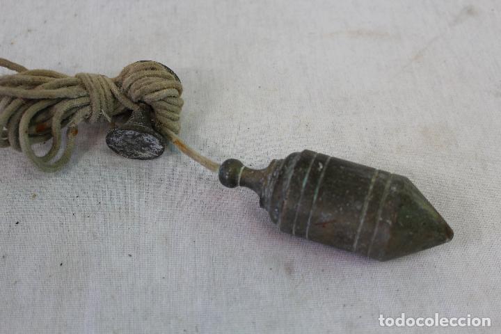 Antig&uuml;edades: plomada de alba&ntilde;il en bronce - Foto 2
