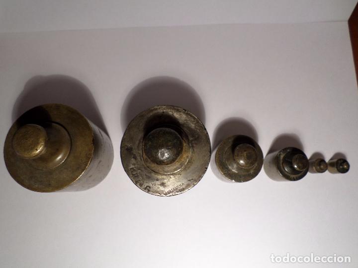Antig&uuml;edades: JUEGO DE PESAS DE BRONCE - Foto 2
