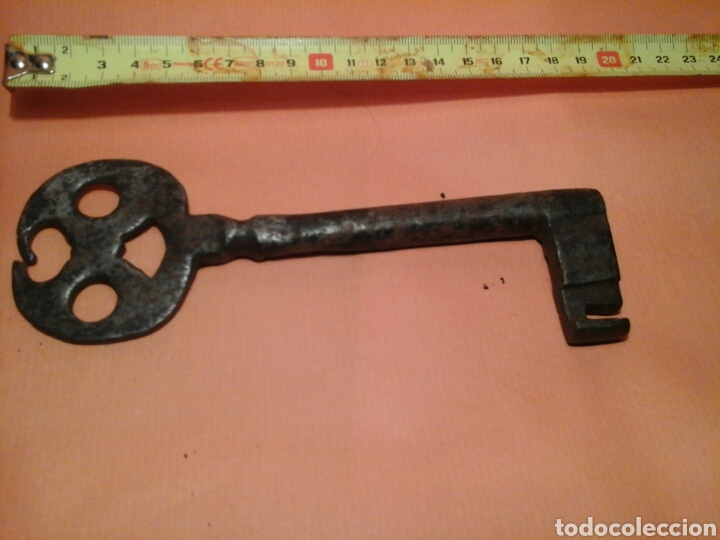 Antig&uuml;edades: Llave del siglo xviii - Foto 1