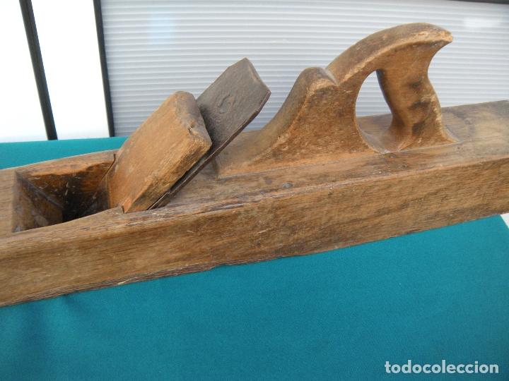 Antig&uuml;edades: CEPILLO GARLOPA 78 CM. - Foto 1