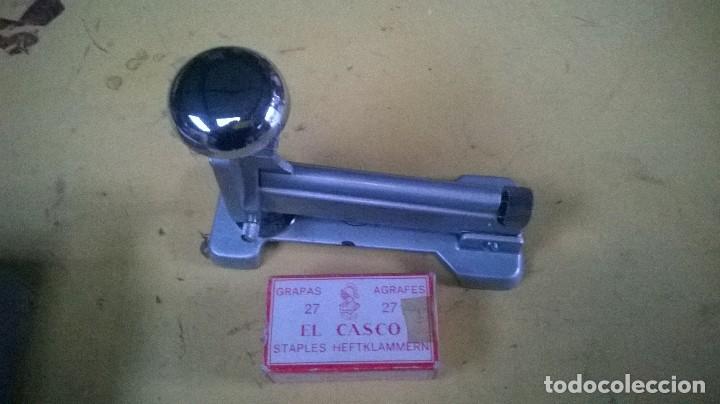 Antig&uuml;edades: Grapadora antigua marca El Casco - Foto 1