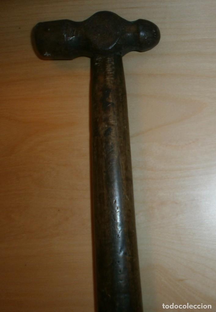 Antig&uuml;edades: Antiguo martillo hierro con mango madera - Foto 4