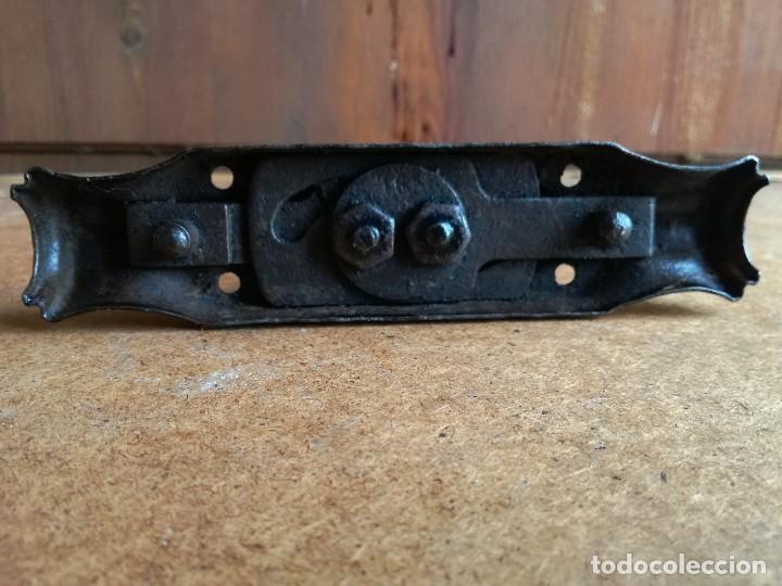 Antig&uuml;edades: TIRADOR / PESTILLO - MODERNISTA . - Foto 2