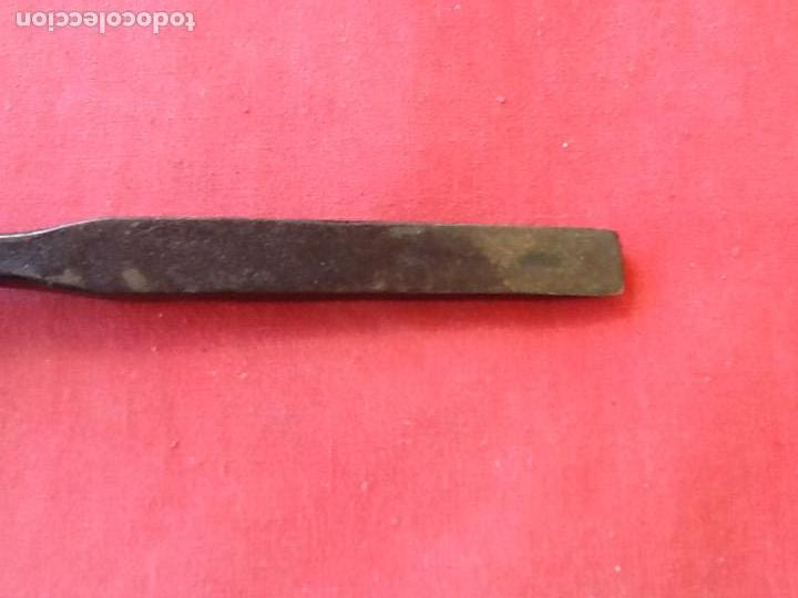 Antig&uuml;edades: FORMON O ESCOPLO. MANGO DE MADERA. . ENVIO INCLUIDO.. - Foto 4