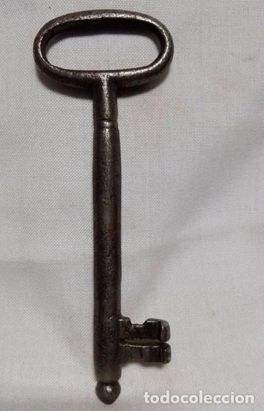 Antig&uuml;edades: ANTIGUA LLAVE MUY RARA, 12 CM - Foto 1