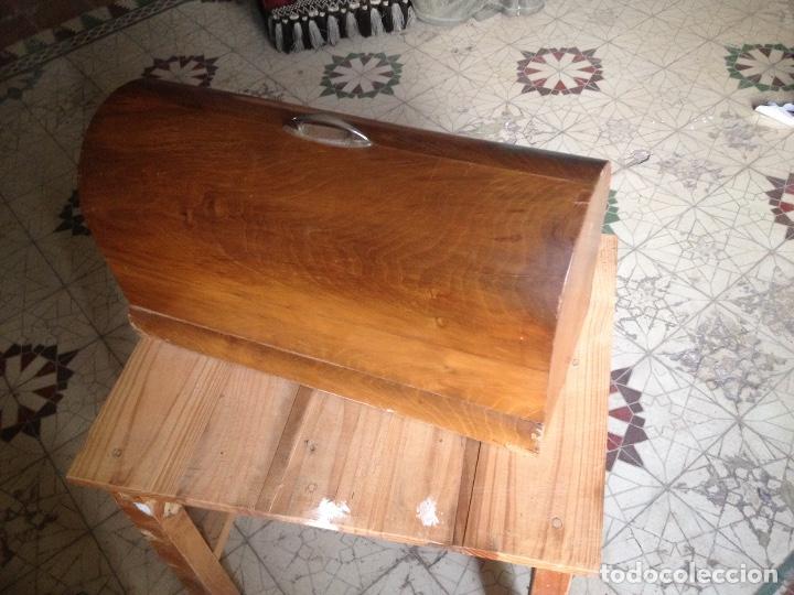 Antig&uuml;edades: TAPA PARA M&Aacute;QUINA DE COSER - Foto 2