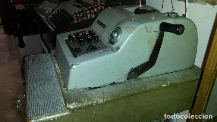Antig&uuml;edades: Caja registradora . Marca: Hispano-Olivetti - Foto 2