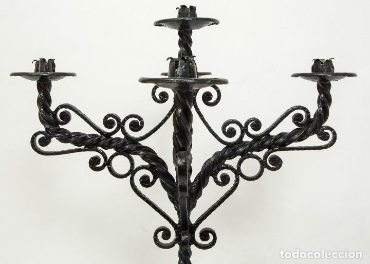 Antig&uuml;edades: CANDELABRO DE FORJA A&Ntilde;O 1949 - Foto 5