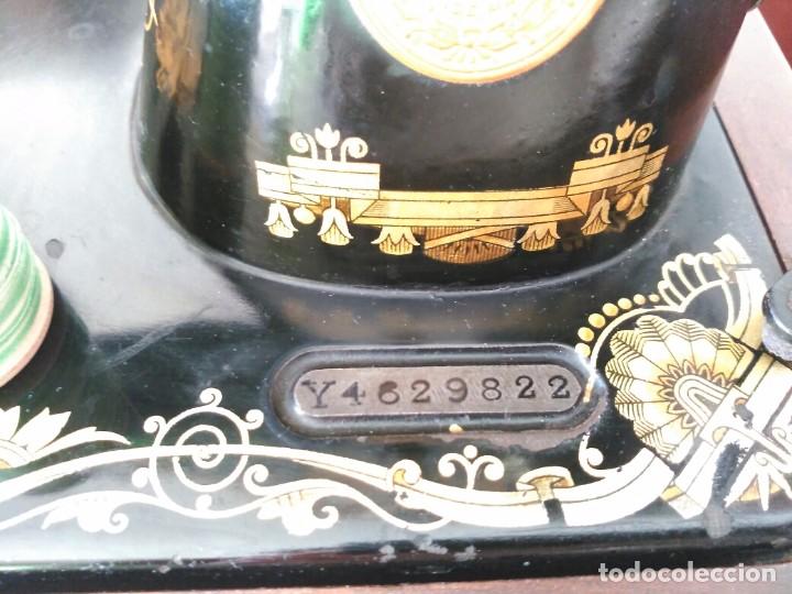 Antig&uuml;edades: Maquina coser Singer - Foto 4