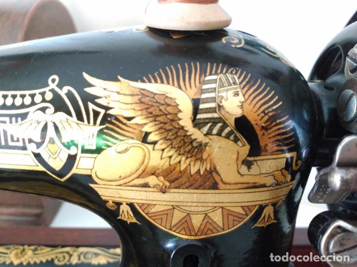 Antig&uuml;edades: Maquina coser Singer - Foto 5