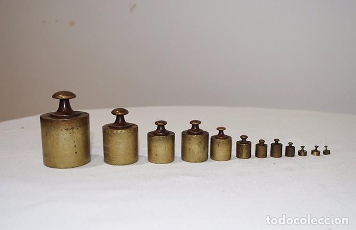 Antig&uuml;edades: JUEGO DE 14 PESAS MUY ANTIGUO - Foto 7