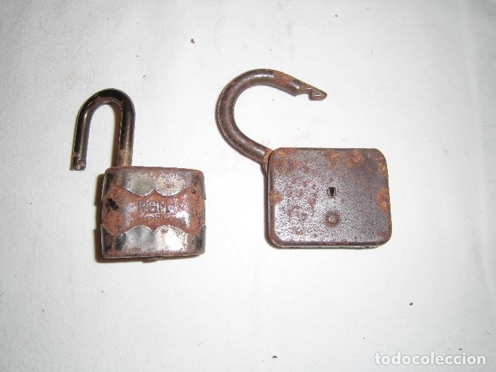 Antig&uuml;edades: dos candados antiguos - Foto 2