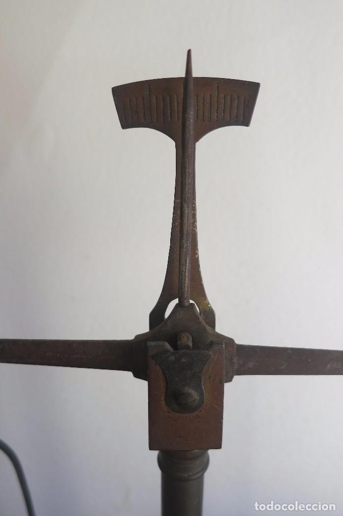 Antig&uuml;edades: Balanza de precision completa - Foto 5