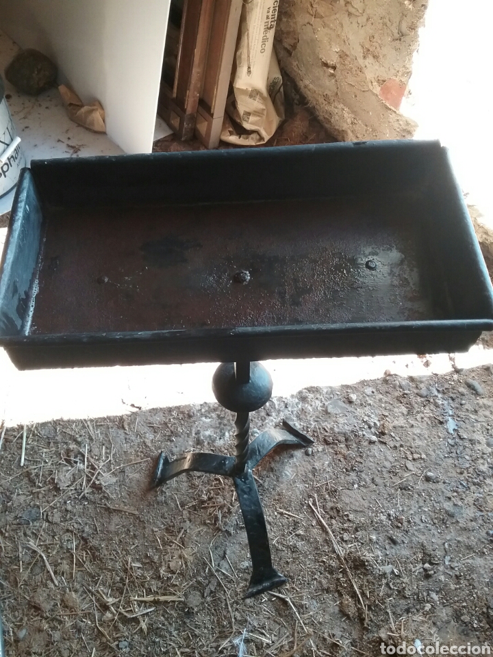 Antig&uuml;edades: Cenicero de forja. - Foto 4
