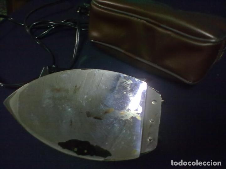 Antig&uuml;edades: PLANCHA DE VIAJE PLEGABLE - Foto 5