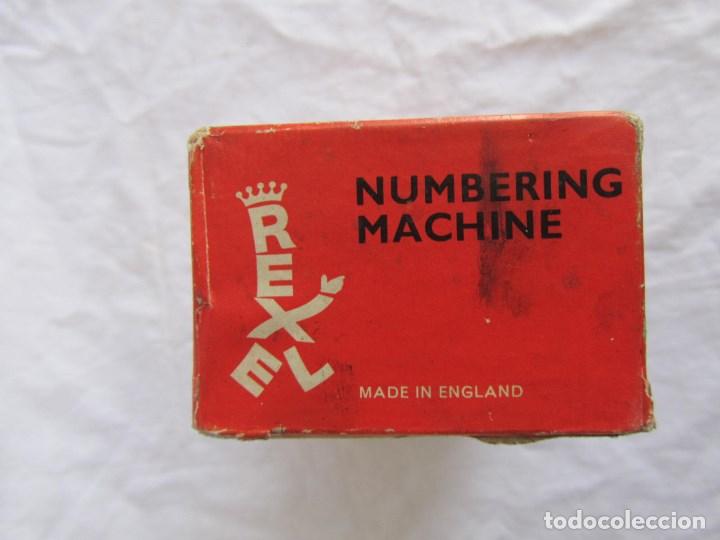Antig&uuml;edades: Antigua numeradora marca Rexel. Caja original, funcionando - Foto 15