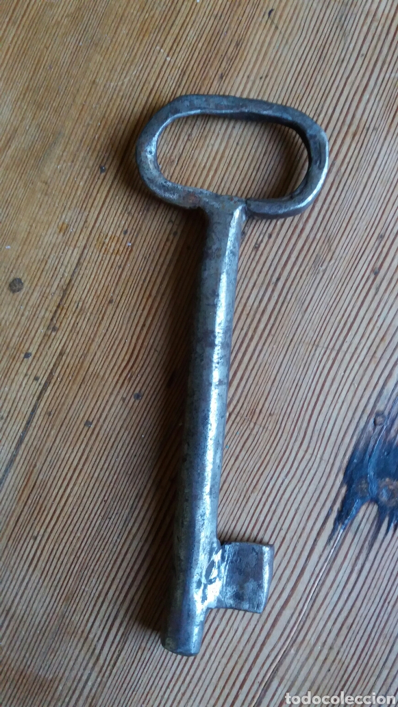Antig&uuml;edades: Llave antigua hierro - Foto 2
