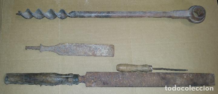 Antig&uuml;edades: Lote de 4 herramientas - Foto 2