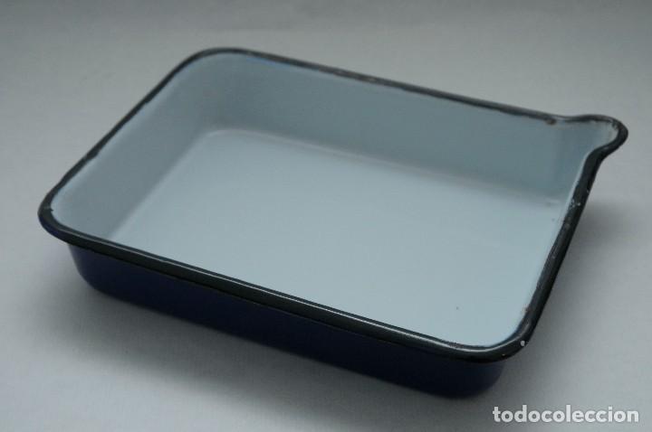 Antig&uuml;edades: cubeta esmaltada medico - Foto 4