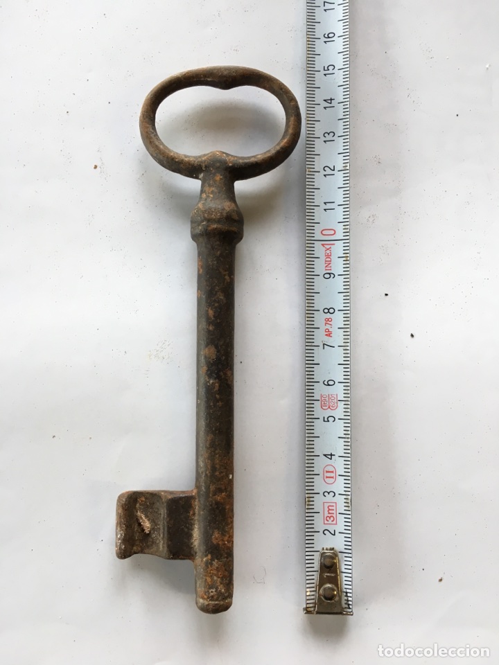 Antig&uuml;edades: Llave de forja.- Siglo XIX - Foto 1