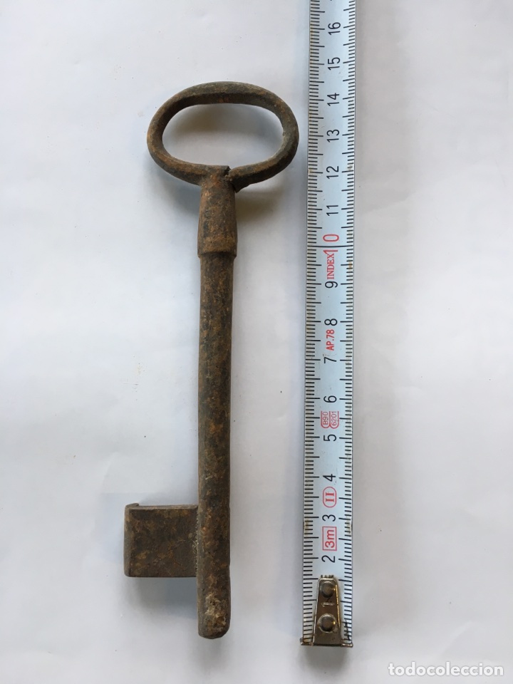 Antig&uuml;edades: Llave de forja.- Siglo XIX - Foto 1