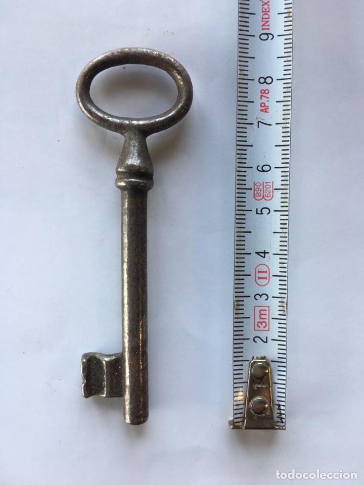 Antig&uuml;edades: Llave de forja.- - Foto 1