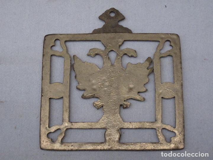 Antig&uuml;edades: ESCUDO EN BRONCE DE TOLEDO. - Foto 2