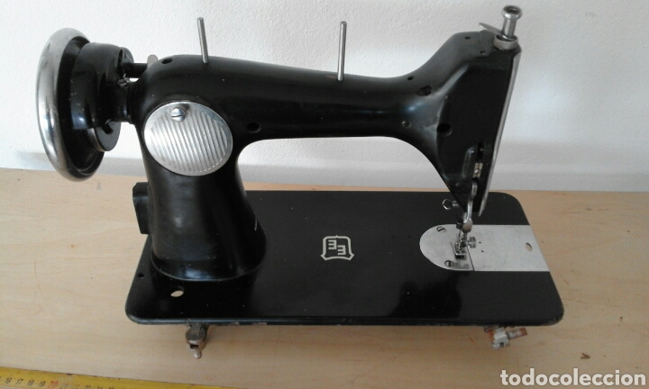 Antig&uuml;edades: M&aacute;quina de coser Sigma - Foto 2
