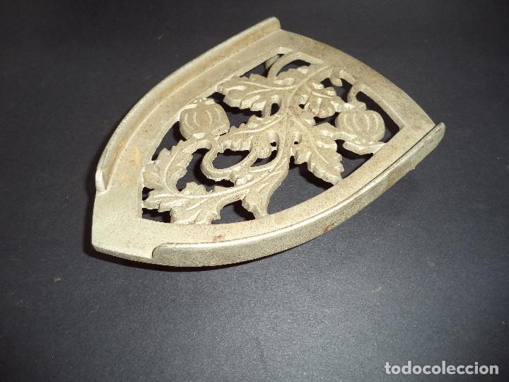 Antig&uuml;edades: BASE PARA PLANCHA ANTIGA - Ramos e fruta - Arte Nova 07 - Foto 4
