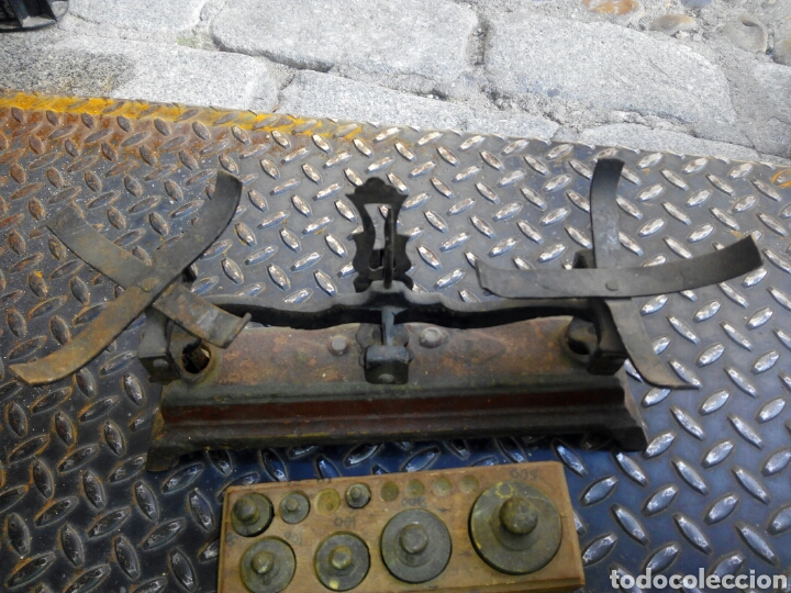 Antig&uuml;edades: Balanza con juego de pesas - Foto 3