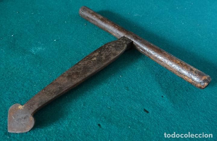 Antig&uuml;edades: ANTIGUO PASADOR PESTILLO DE FORJA * - Foto 3
