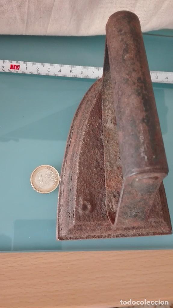Antig&uuml;edades: ANTIGUA PLANCHA DE HIERRO N&deg; 5 - Foto 2