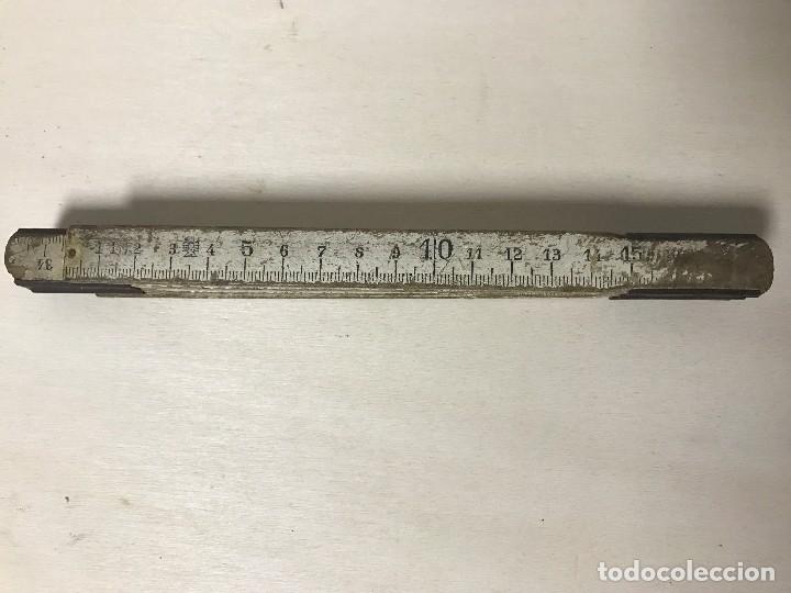 Antig&uuml;edades: METRO DE MADERA PLEGABLE DE CARPINTERO MARCA -METROS S.A.- - Foto 2