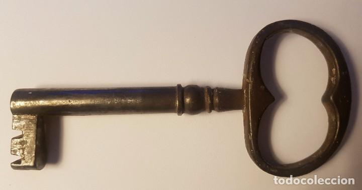 Antig&uuml;edades: LLAVE EN HIERRO FORJADO HUECA - Foto 4