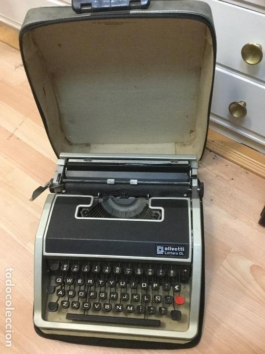 Antig&uuml;edades: Maquina de escribir Olivetti  Lettera DL - Foto 2
