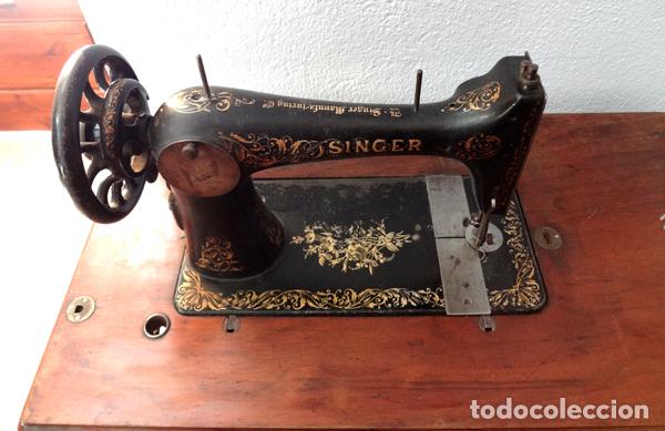 Antig&uuml;edades: M&aacute;quina de coser Singer - Foto 3