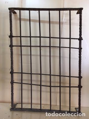 Antig&uuml;edades: REJA DE HIERRO ANTIGUA DE FORJA - Foto 1