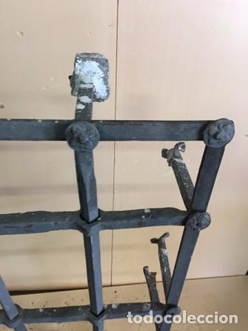 Antig&uuml;edades: REJA DE HIERRO ANTIGUA DE FORJA - Foto 4