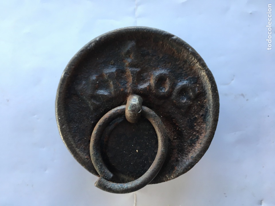 Antig&uuml;edades: Antigua Pesa de (1 kilo) 4.- - Foto 1