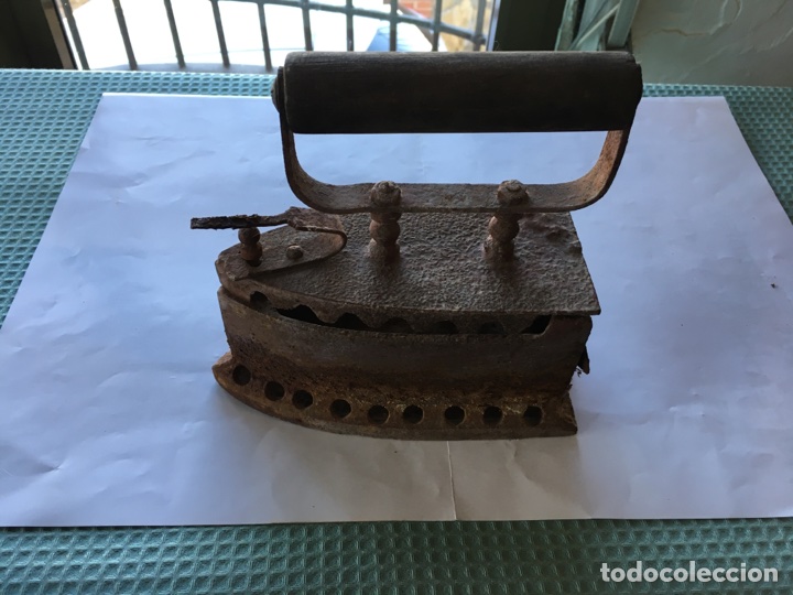 Antig&uuml;edades: Plancha antigua de Carb&oacute;n - Foto 1