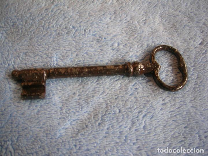 Antig&uuml;edades: LLAVE DE FORJA. HIERRO - Foto 1