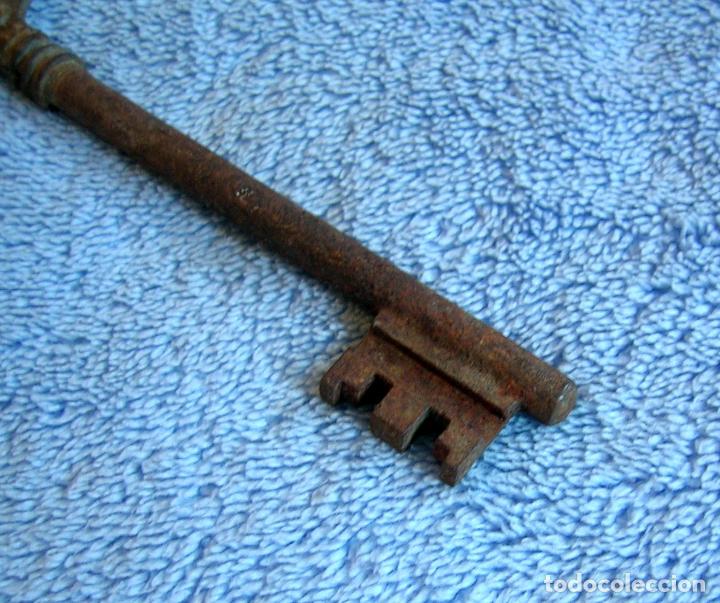 Antig&uuml;edades: LLAVE DE FORJA. HIERRO - Foto 5