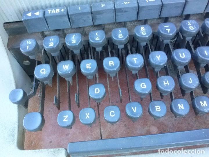 Antig&uuml;edades: Maquina de escribir. Carro grande - Foto 3
