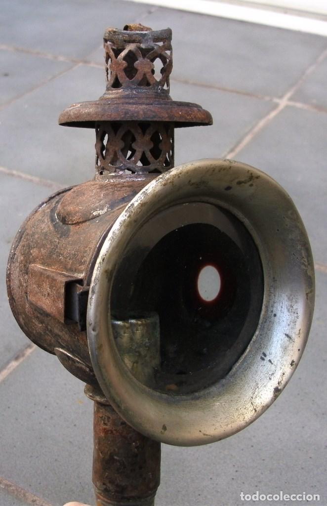 Antig&uuml;edades: peque&ntilde;o farol de carro (30cm aprox) - Foto 3