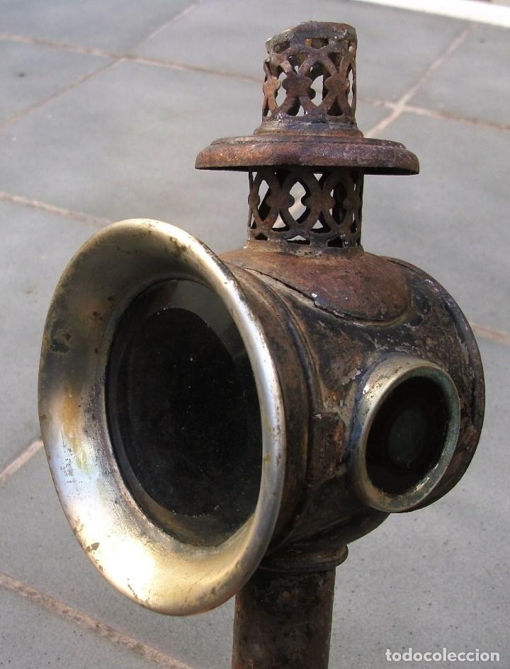 Antig&uuml;edades: peque&ntilde;o farol de carro (30cm aprox) - Foto 4