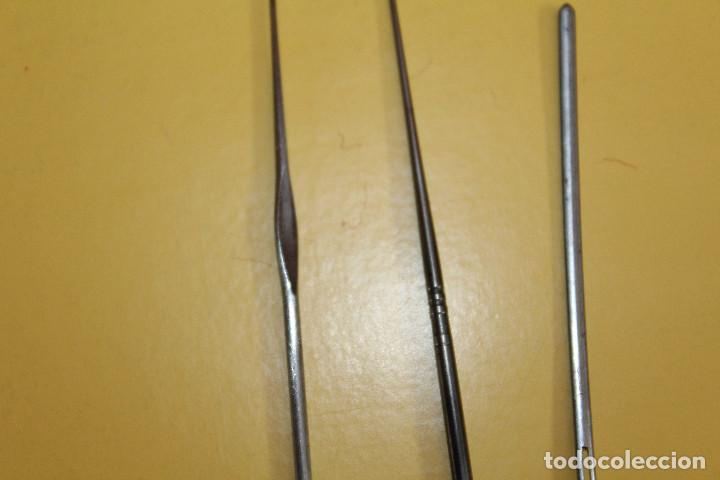 Antig&uuml;edades: LOTE SURTIDO DE COMPLEMENTOS DE COSER ANTIGUOS - Foto 2