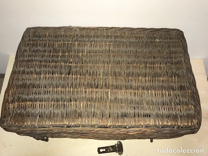 Antig&uuml;edades: ANTIGUA CESTA PARA PECES O ELEMENTOS DE CAZA - Foto 2