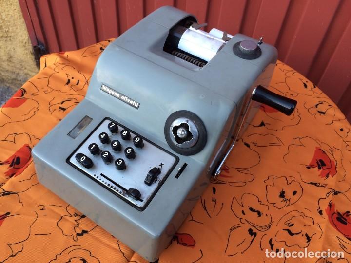 Antig&uuml;edades: MAQUINA DE CALCULAR - Foto 1