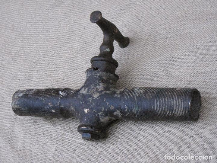 Antig&uuml;edades: GRAN GRIFO ANTIGUO EN BRONCE. FUNCIONANDO. - Foto 2